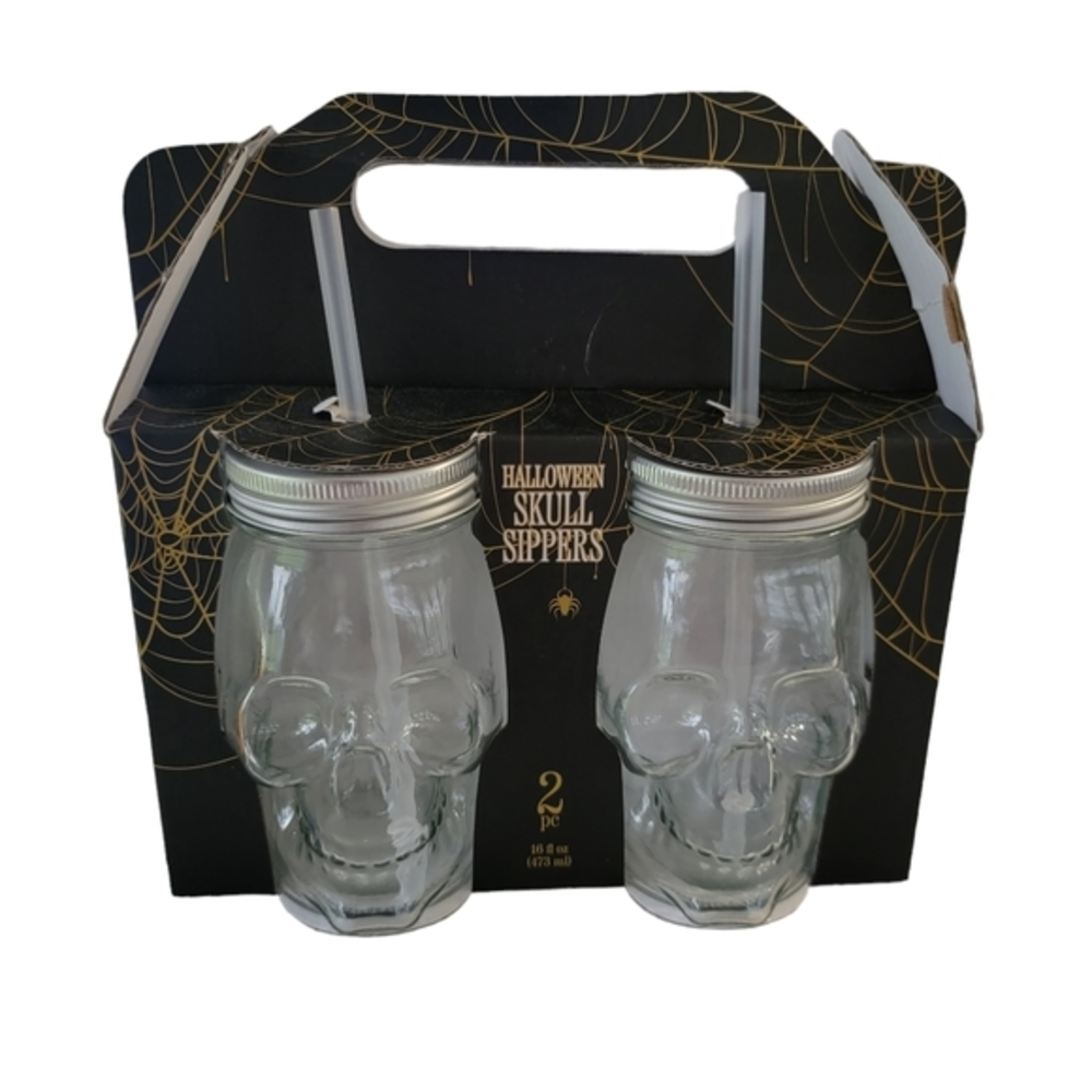 Halloween skull glass slippers cups with straws new set of 2‎ each 16 ounces NIB
